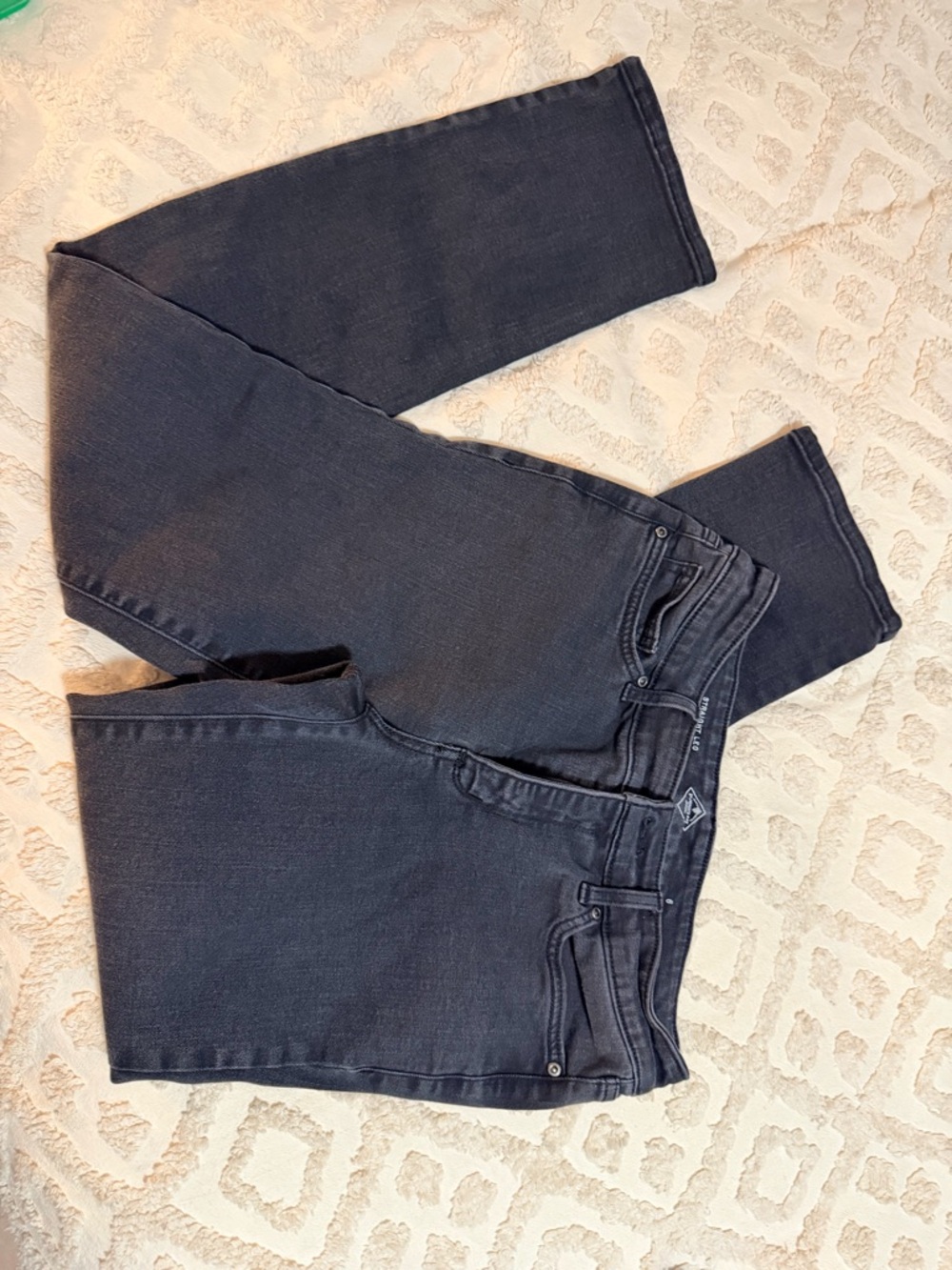 St John’s Bay Size 6 Dark Wash Straight Leg Jeans            #513